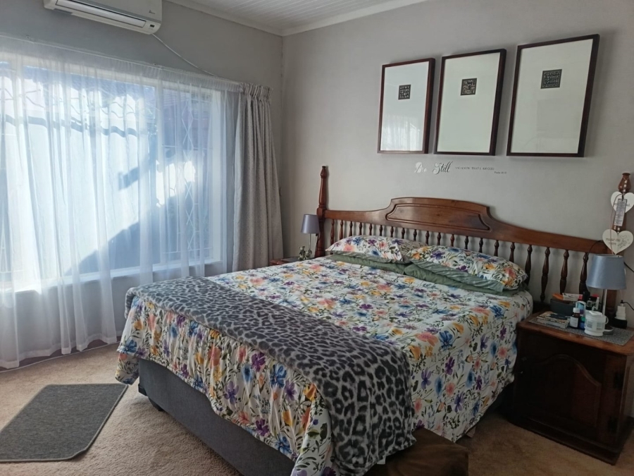 3 Bedroom Property for Sale in Rhodesdene Northern Cape